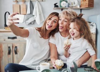 Dia dos Avós: apps enriquecem conexão e interação com netos dicas-dia-dos-avos