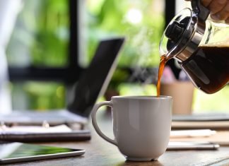 Adora café? Este app ensina técnicas e receitas especiais! café